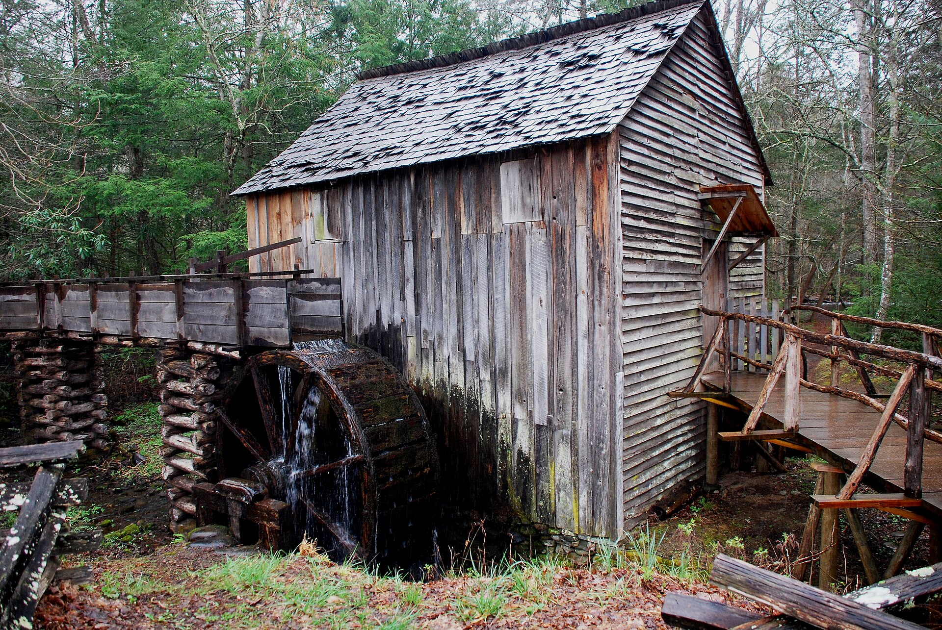 Smoky Mountains - Cable Mill at Cades Cove.JPG